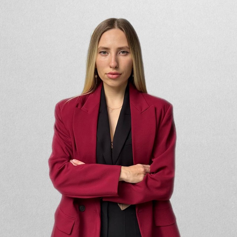 Yana Narynska, Chief Operating Officer of Pixelco